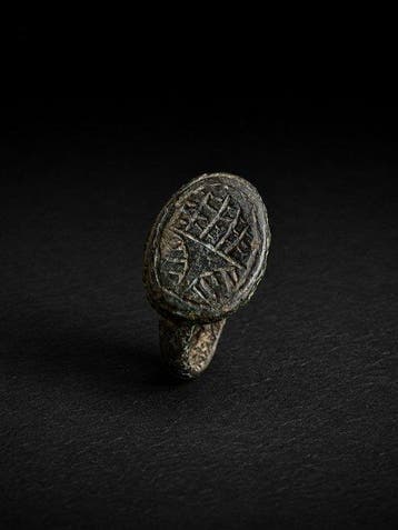 Oud-Romeins, Keizerrijk Brons Ring - 2e tot 4e eeuw na