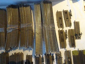 Fleischmann H0 - Modeltreinsporen (100) - ruim 100 sporen,