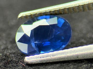 Zonder minimumprijs Blauw Saffier - 1.04 ct - Gem Report