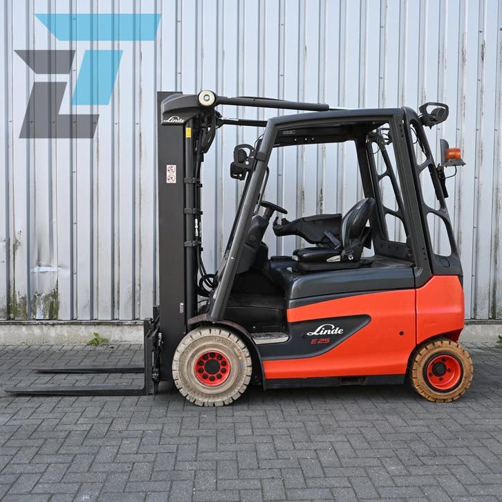 Linde E25-01 Elektrische heftruck, Zakelijke goederen, Machines en Bouw | Heftrucks en Intern transport, Heftruck, Elektrisch