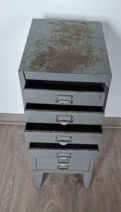 Armoire - Métal, Antiquités & Art, Curiosités & Brocante