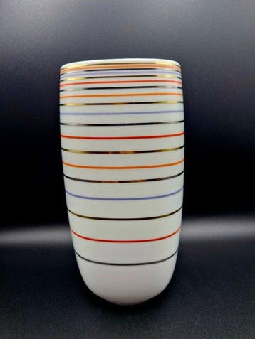 Rosenthal - Robin Platt und Cairn Young - Vaas - Yono Cyrrus