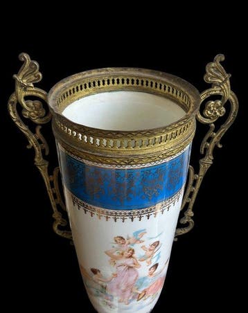 Napoleon III - Sèvres style - Vase avec couvercle (2) -, Antiquités & Art