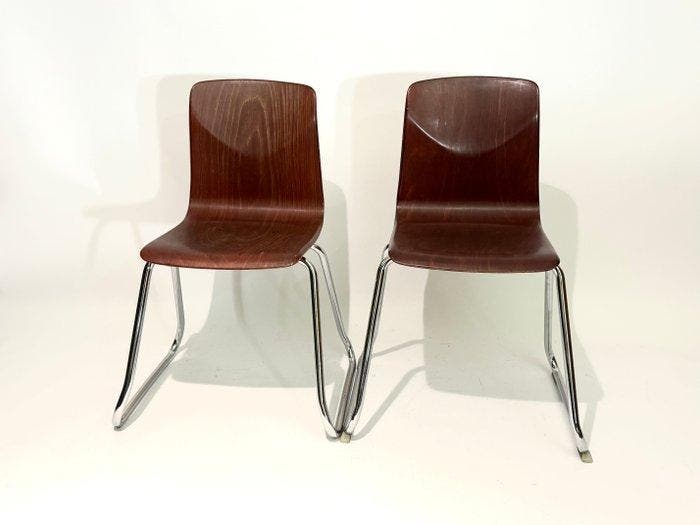 THUR-OP-SEAT - Stoel (2) - Hout, Staal - stapelstoel, Antiquités & Art, Antiquités | Meubles | Chaises & Canapés