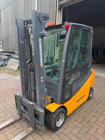chariot élévateur JUNGHEINRICH 2t élec. Hauteur levage 3,1m, Chariot élévateur