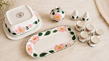 Villeroy & Boch - Ensemble de table plat, coquetiers, sel et