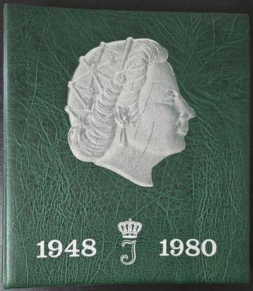 Pays-Bas. 3 collecties Juliana. 1950/1980 excl. zilver in 3