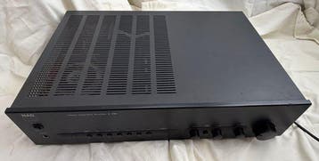 NAD - C350 Amplificateur à semi-conducteurs