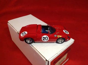 Renaissance - made in France 1:43 - Voiture de course