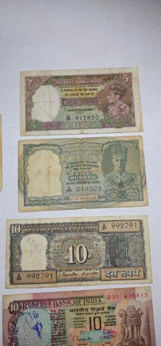 India. - 9 banknotes - various dates (Zonder minimumprijs)