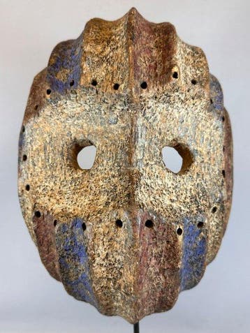 Rare masque africain des Yela ou Mbole – Congo. (Sans prix