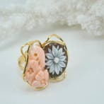 Koraal - Zilver, Verguld - Ring - Roze koraal en camee, Antiek en Kunst