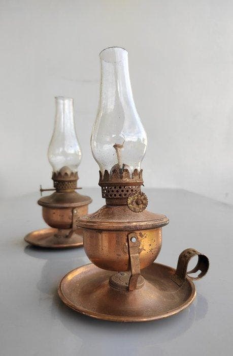 Decoratief ornament (2) - petroliumlampen, Antiquités & Art, Antiquités | Autres Antiquités