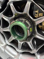 Pneu complet sur la roue - red bull - RB15 used wheel