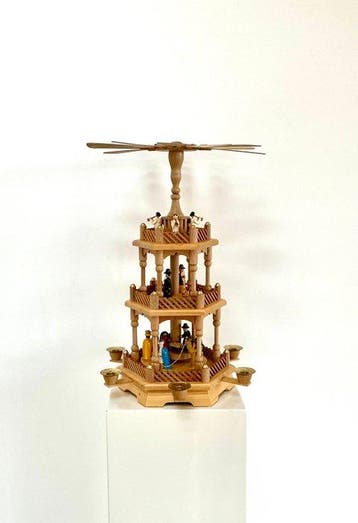 Crèche Friedensbrücke - Pyramide de Noël à trois étages -, Antiquités & Art