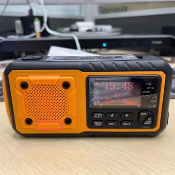DAB376BT Draagbare Noodradio met Powerbank en Zaklamp -, Verzenden, Nieuw