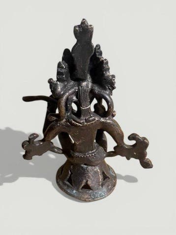 Nepalese muzikanten – bronzen orkest – 9 figuren - Nepal -, Antiek en Kunst