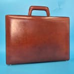 Vintage Aktenkoffer aus Leder – Klassischer Business Look in, Antiek en Kunst