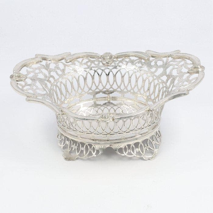J. Postmus (Hoorn 1912) - Bonbon mand - .833 zilver, Antiquités & Art, Antiquités | Argent & Or