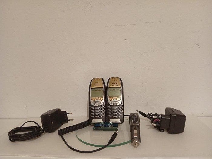 Nokia 6310ì - Mobiele telefoon (2), Games en Spelcomputers, Spelcomputers | Overige Accessoires