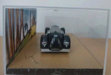 eaglemoss collectioms 1:43 - Voiture miniature - Batmobile
