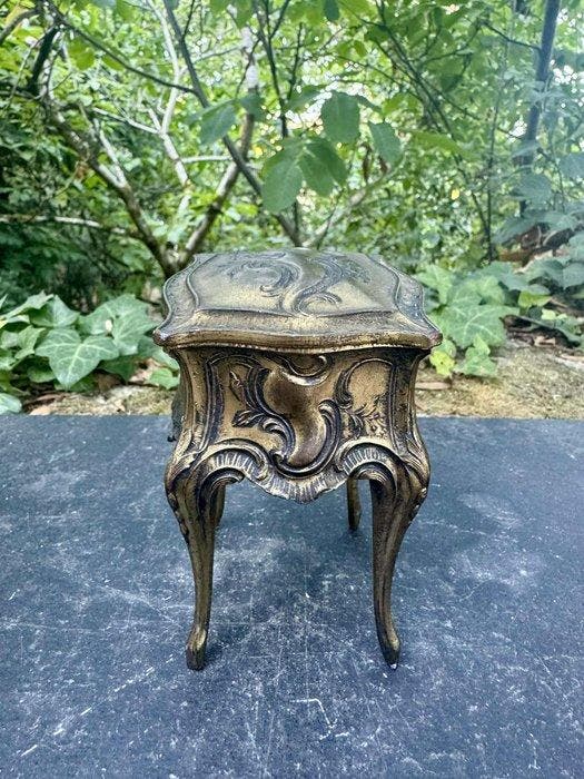 Sieradendoos - Metaal - Sieradendoos uit de 19e eeuw, Antiek en Kunst, Curiosa en Brocante