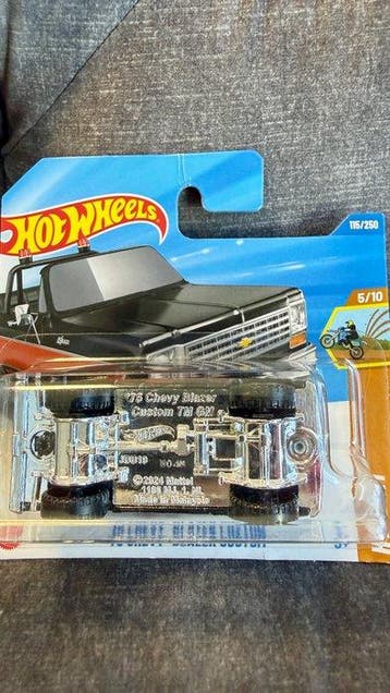Hot Wheels 1:64 - Modelauto - Rare error: 75 Chevy Blazer