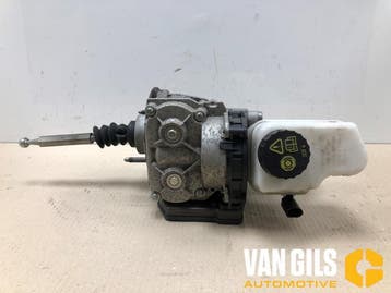 Rembekrachtiger Volkswagen Golf O315021