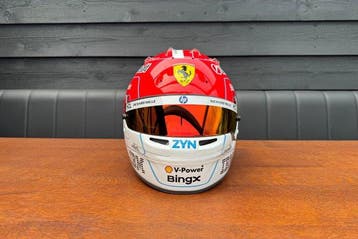 Ferrari - Charles Leclerc - 2026 - Replica helmet, Verzamelen, Nieuw