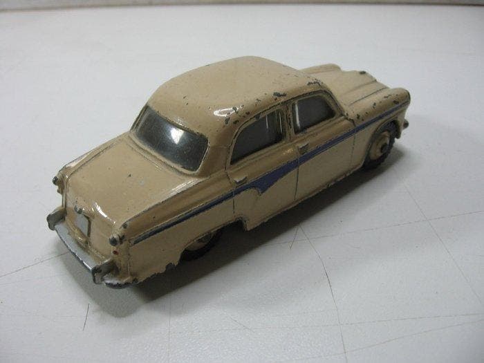 Dinky Toys - Modelauto - Austin A105, Hobby en Vrije tijd, Modelauto's | 1:5 tot 1:12