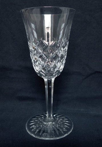 Baccarat - Verre à vin - Cristal - modèle Burgos signé