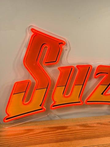Suze - Neonlichtbord - plexiglas