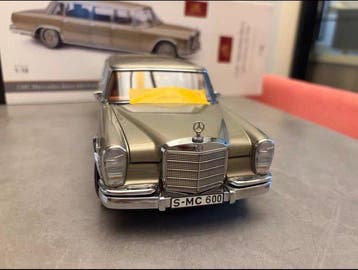 CMC 1:18 - Modelauto - Mercedes Benz 600 Pullman (w100)