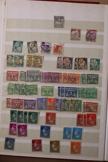 Pays-Bas 1864/2000 - Très gros lot à trier dans 10 albums de