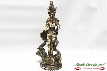 Scultura in Ottone Guerriero con spada peso 1 kg - Figuur -