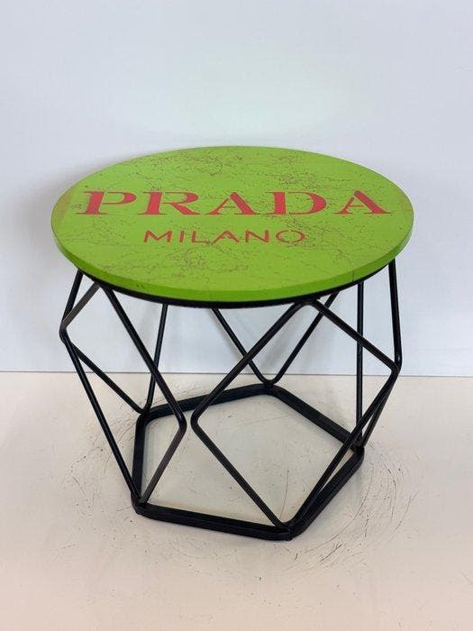 Rob VanMore - Tea-Time by Prada Table - ø40cm, Antiek en Kunst, Kunst | Designobjecten
