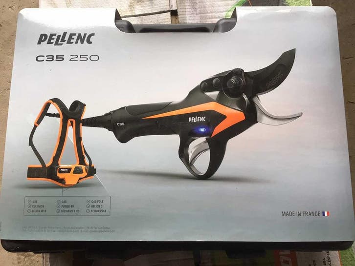 Online veiling - Pellenc Prunion C35 + 250 Diverse, Zakelijke goederen, Machines en Bouw | Tuin, Park en Bosbouw, Ophalen