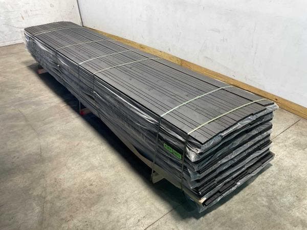 Veiling - 75x Vuren open gevelbekleding board zwart 430x18x1, Doe-het-zelf en Bouw, Hout en Planken, Nieuw