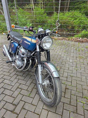 Honda - CB 750 Four - 750 cc - 1975