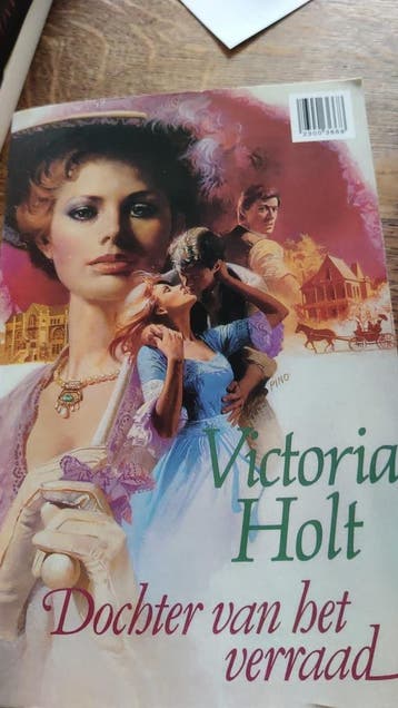 Dochter van het verraad/Geheim van de nachtegaal -omnibus-, Verzenden, Gelezen, Victoria Holt