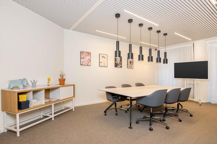 Kantoorruimte voor 4 in Court of Justice, Zakelijke goederen, Bedrijfs Onroerend goed