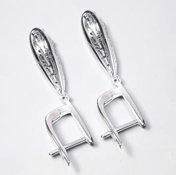 Sans prix de réserve - Boucles doreilles Plaqué or blanc 14
