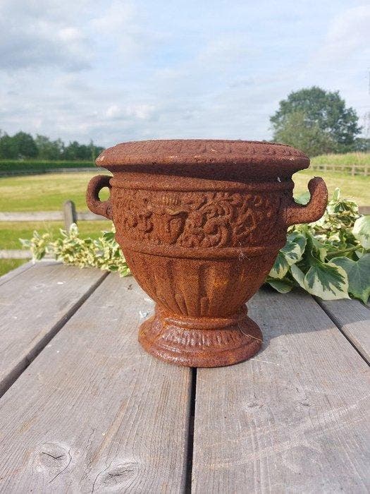 Decoratief ornament - Europa - Tuinvaas, Antiek en Kunst, Kunst | Designobjecten