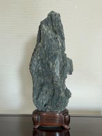 natuursteen - Suiseki — Gyja-h De bergtop van de ascet -