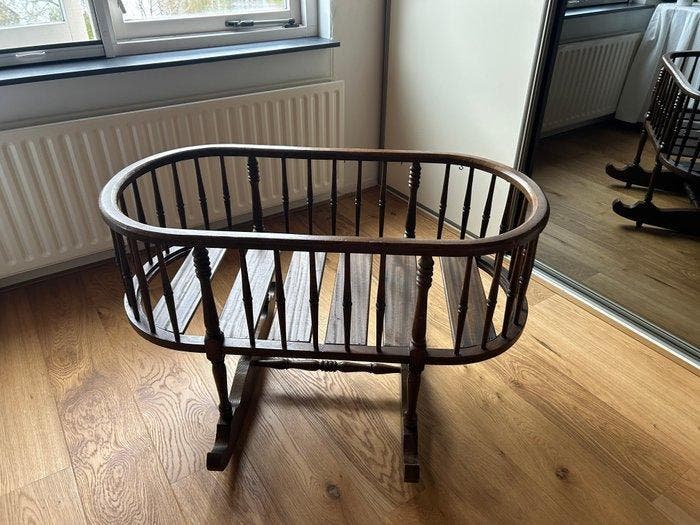 Wieg - Eik - eiken wieg, Antiek en Kunst, Curiosa en Brocante