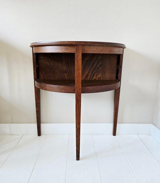 Kast - Eik - Vintage demi-lune kastje, Antiek en Kunst, Kunst | Designobjecten