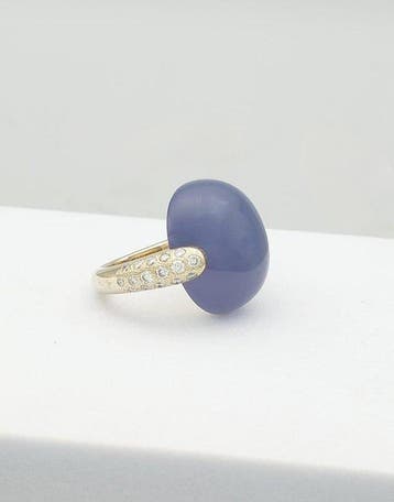 Pomellato - Ring - Luna - 18 karaat Geel goud Chalcedoon -