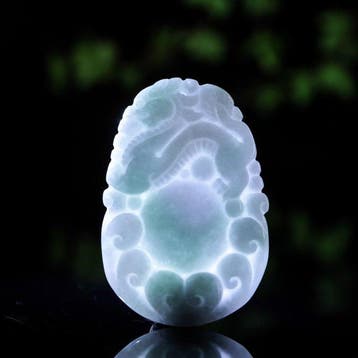 Snijwerk, Natural Jade Pi Xiu Pendant - 51.8 mm -