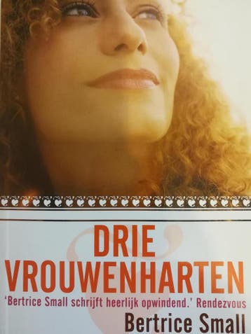 Drie Vrouwenharten 9789044317770 Bertrice Small, Verzenden, Gelezen, Bertrice Small