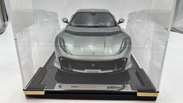 BBR 1:12 - Voiture miniature - Ferrari 812 Competizione -, Nieuw